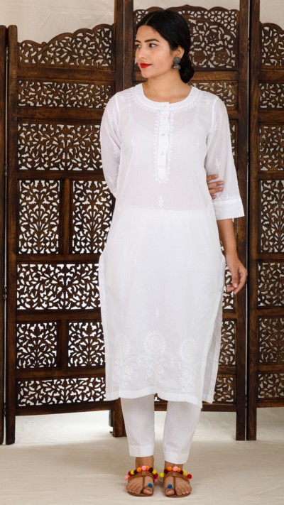 Doodhiya Chikankari Kurta
