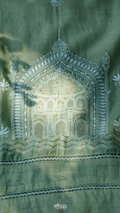 Rumi Darwaza Kurta Dupatta Ensemble